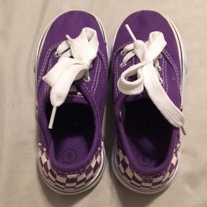 Girl’s Purple Sneakers